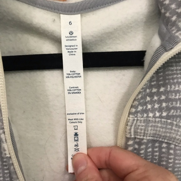 Lulu lemon zip up sweatshirt - Picture 2 of 2